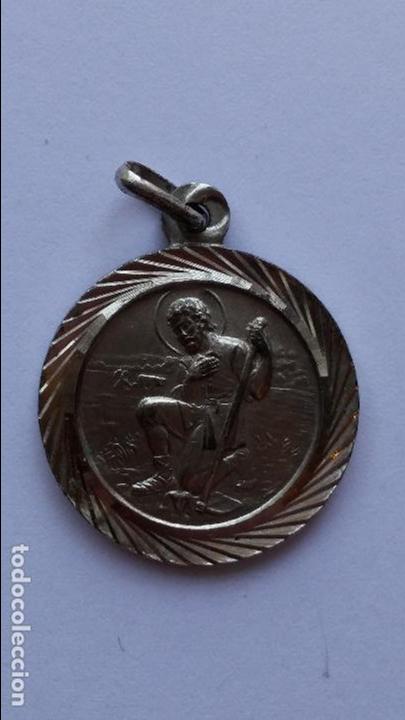 Antig&uuml;edades: Medalla, de san isidro labrador de 2,4 cms de diametro - Foto 1