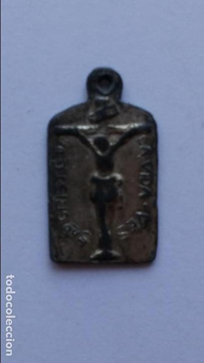 Antig&uuml;edades: Medalla, de santisimo cristo de la vida ves de 2,1 x 1,3 cms - Foto 1