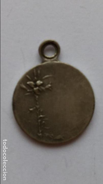 Antig&uuml;edades: Medalla, de virgen sin catalogar de 1,8 cms de diametro - Foto 2