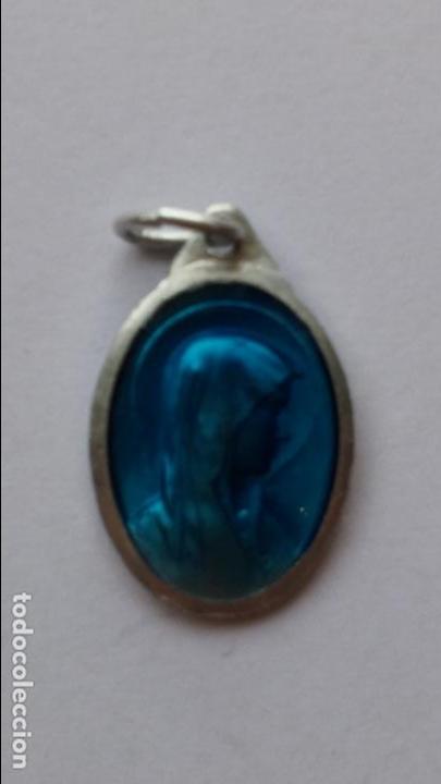 Antig&uuml;edades: Medalla, de lourdes de 2,3 x 1,4 cms - Foto 1