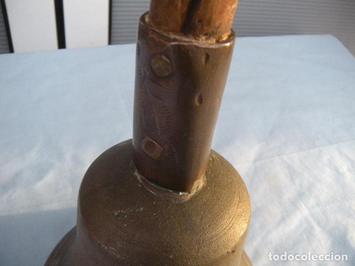 Antig&uuml;edades: ANTIGUA CAMPANA DE MANO - Foto 2