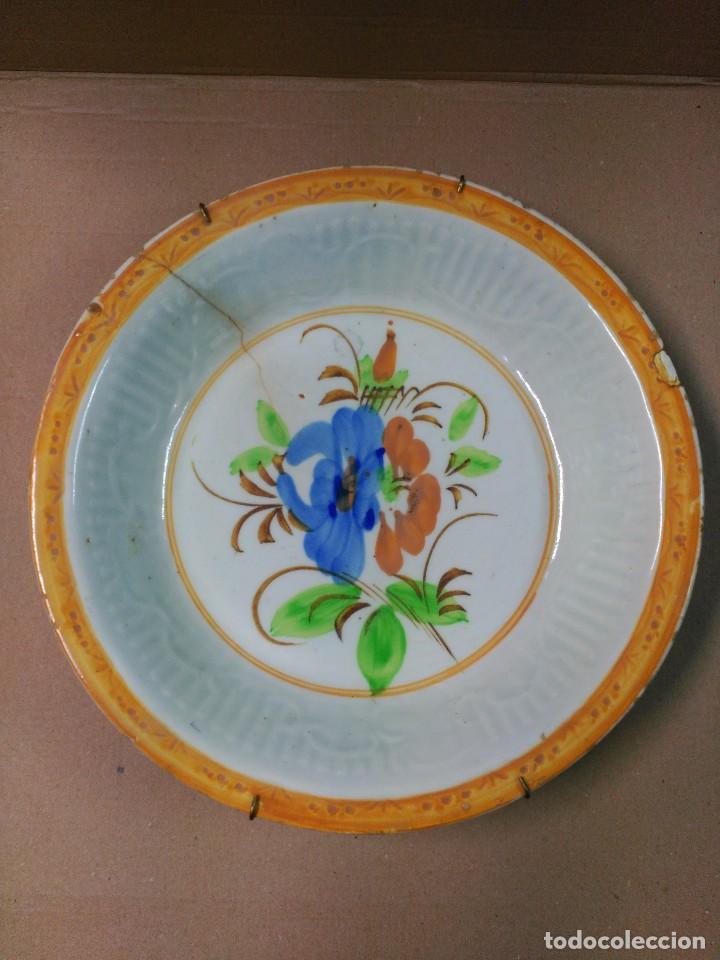 Antig&uuml;edades: Plato de ceramica, posiblemente Manises - Foto 1