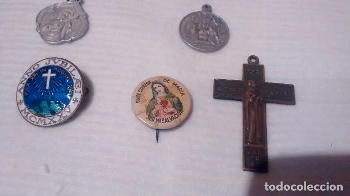 Antig&uuml;edades: lote medallas religiosas - Foto 2