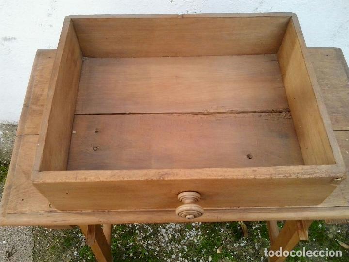 Antig&uuml;edades: Mesa tocinera Antigua. - Foto 5
