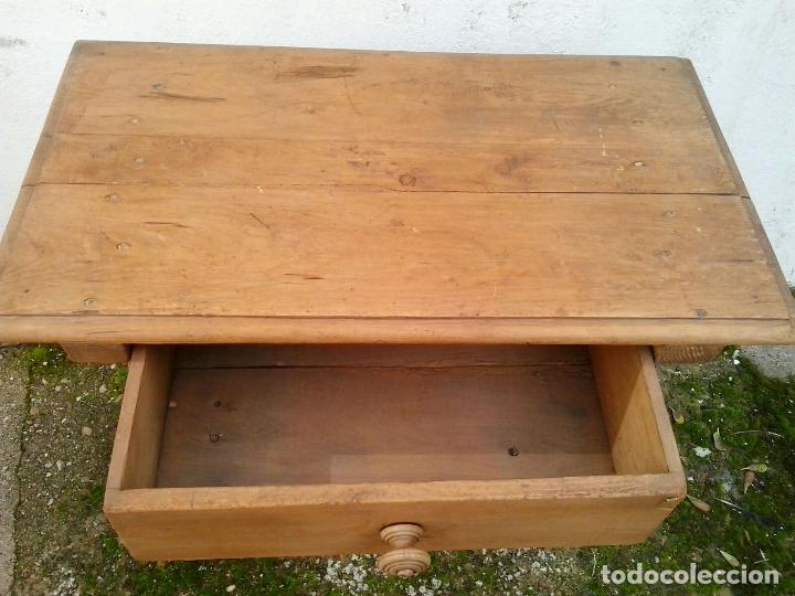 Antig&uuml;edades: Mesa tocinera Antigua. - Foto 10