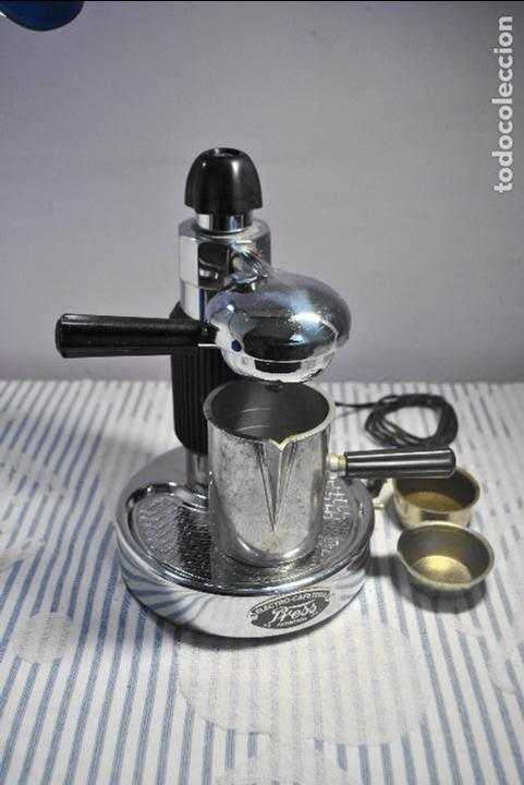 Antig&uuml;edades: ELECTRO CAFETERA PRESS (125 V. ) VINTAGE - Foto 2
