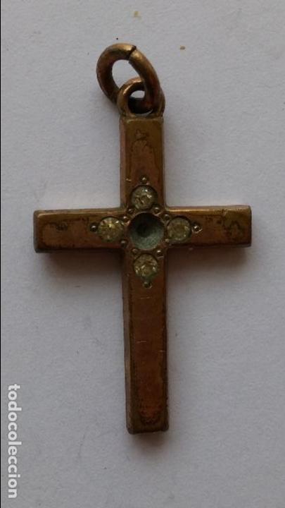 Antig&uuml;edades: Crucifijo de 3 x 1,7  cms - Foto 1