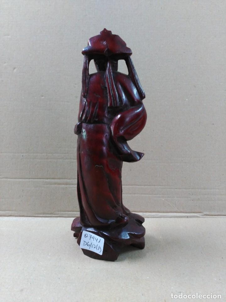 Antig&uuml;edades: Figura oriental tallada en madera - Foto 3