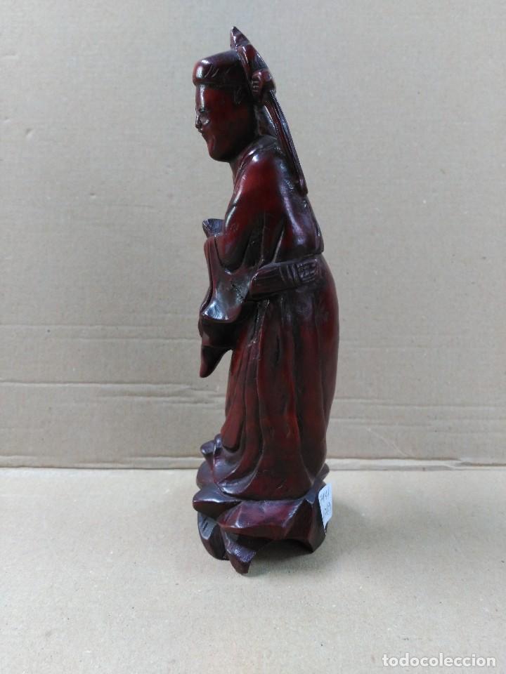 Antig&uuml;edades: Figura oriental tallada en madera - Foto 4