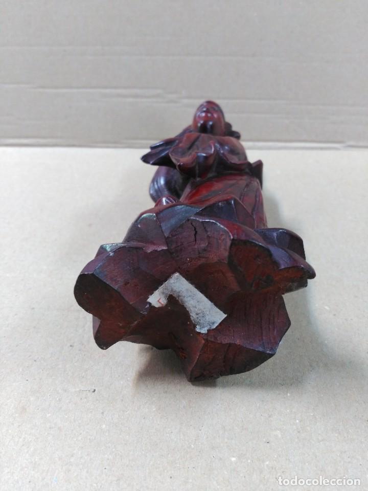 Antig&uuml;edades: Figura oriental tallada en madera - Foto 7