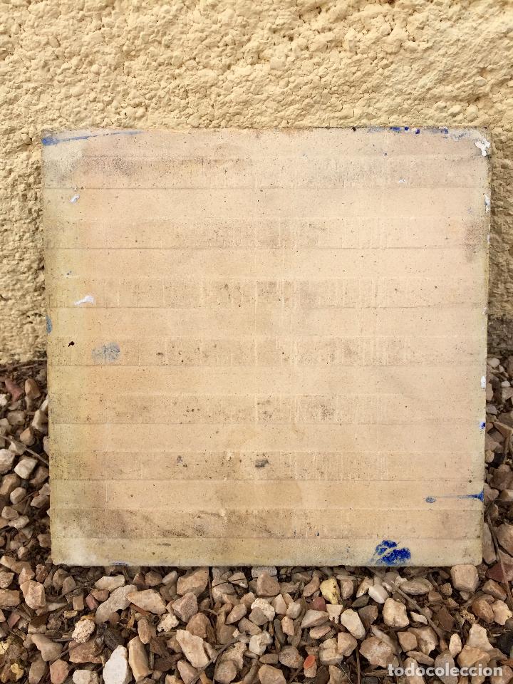 Antig&uuml;edades: ANTIGUO AZULEJO ESMALTADO CON LA LETRA E - Foto 2