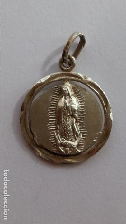 Antig&uuml;edades: Medalla virgen sin catalogar y corazon de jesus de 2 cms de diametro - Foto 1