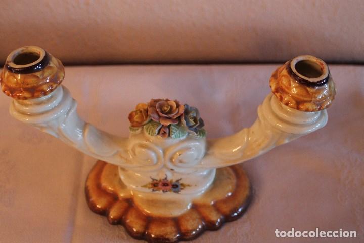 Antig&uuml;edades: PAREJA DE CANDELABROS - Foto 2