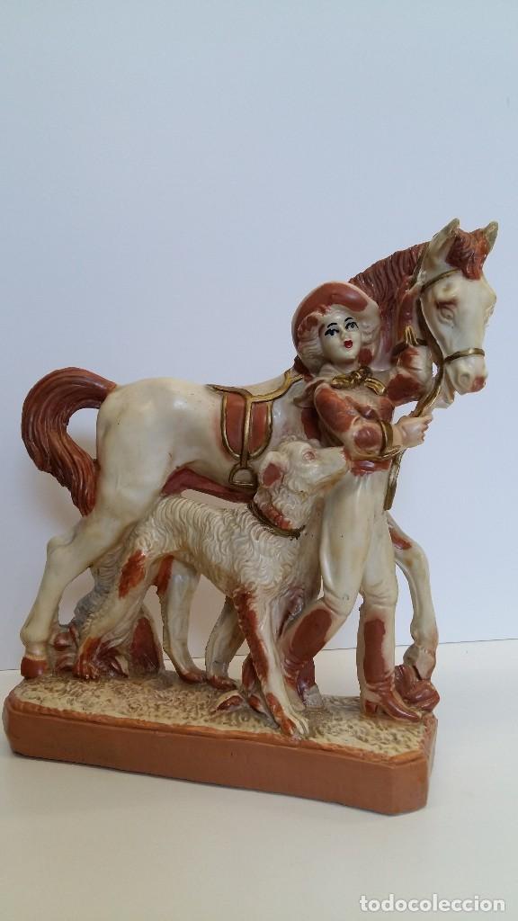 Antig&uuml;edades: Figura Mujer con caballo y perro - Foto 1