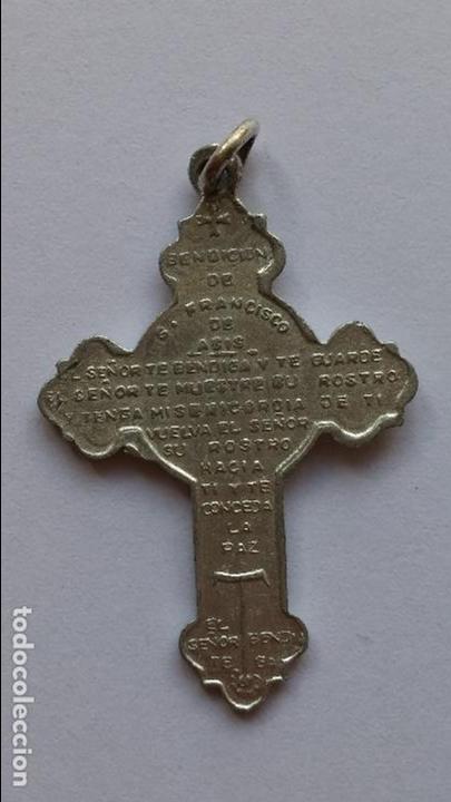 Antig&uuml;edades: Medalla de san francisco de asis de 3,4 x 2,3 cms - Foto 2
