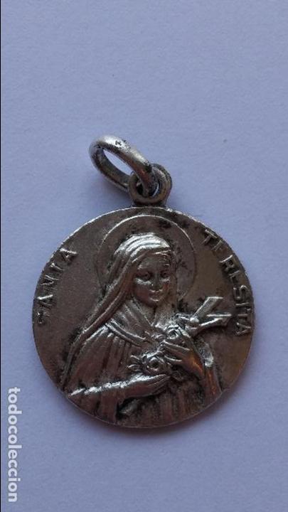 Antig&uuml;edades: Medalla, de santa teresa de 2 cms de diametro - Foto 1