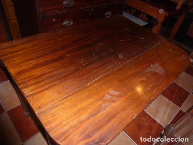 Antig&uuml;edades: ANTIGUA MESA CON ALAS. LIQUIDACION. - Foto 2