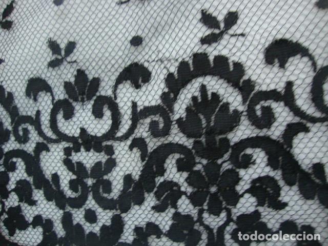 Antig&uuml;edades: Mantilla antigua - Foto 4