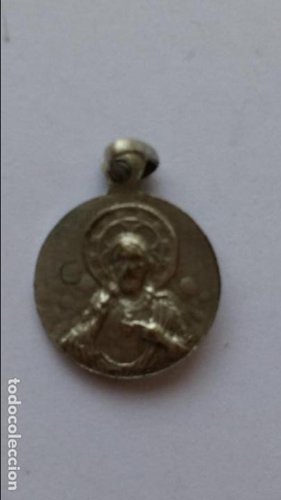 Antig&uuml;edades: Medalla de virgen del mont de 1,6 cms de diametro - Foto 2