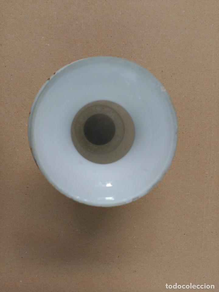 Antig&uuml;edades: Jarron de opalina blanca pintado a mano, sXIX - Foto 7