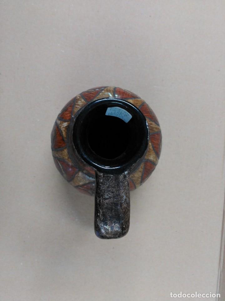 Antig&uuml;edades: Jarra de ceramica - Foto 5