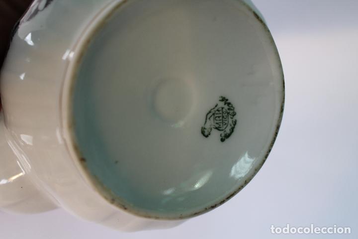 Antig&uuml;edades: cafetera en porcelana de santa clara - Foto 3