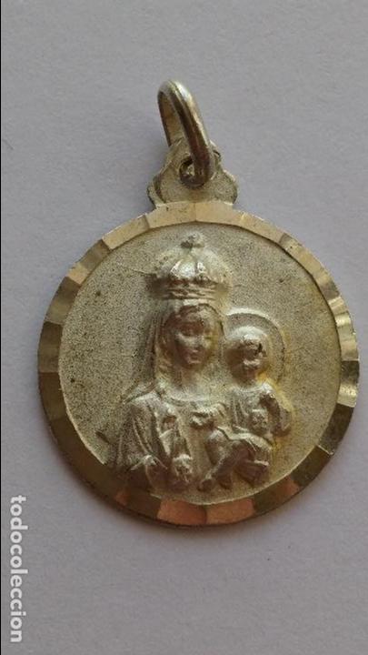 Antig&uuml;edades: Medalla de virgen del carmen de 2 cms de diametro - Foto 1