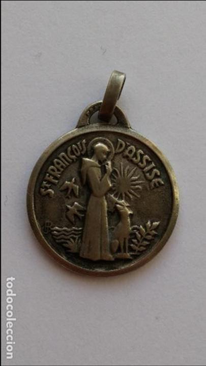 Antig&uuml;edades: Medalla de san francisco de asis de 2 cms de diametro - Foto 1