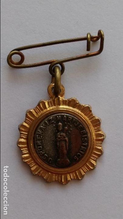 Antig&uuml;edades: Pin de virgen en italiano de 1,8 cms de diametro - Foto 1