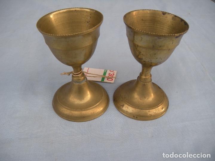 Antig&uuml;edades: HUEVERA DE BRONCE, LOTE DE DOS. - Foto 1