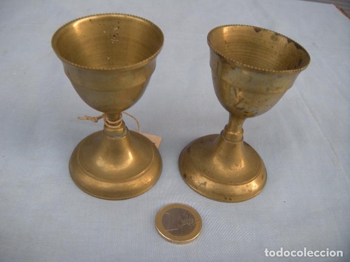 Antig&uuml;edades: HUEVERA DE BRONCE, LOTE DE DOS. - Foto 3