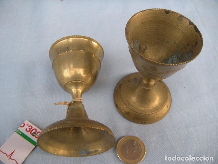 Antig&uuml;edades: HUEVERA DE BRONCE, LOTE DE DOS. - Foto 4