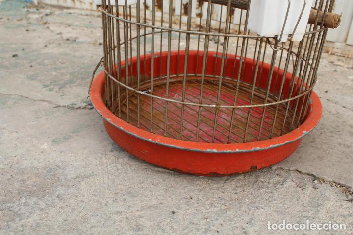Antig&uuml;edades: jaula antigua de hierro - Foto 2
