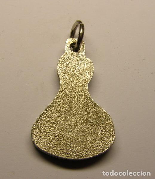 Antig&uuml;edades: Medalla religiosa de Santo. - Foto 2