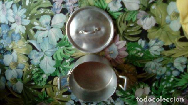 Antig&uuml;edades: CAZUELA DE ALUMINIO CON TAPA-A&ntilde;os 50 - Foto 2