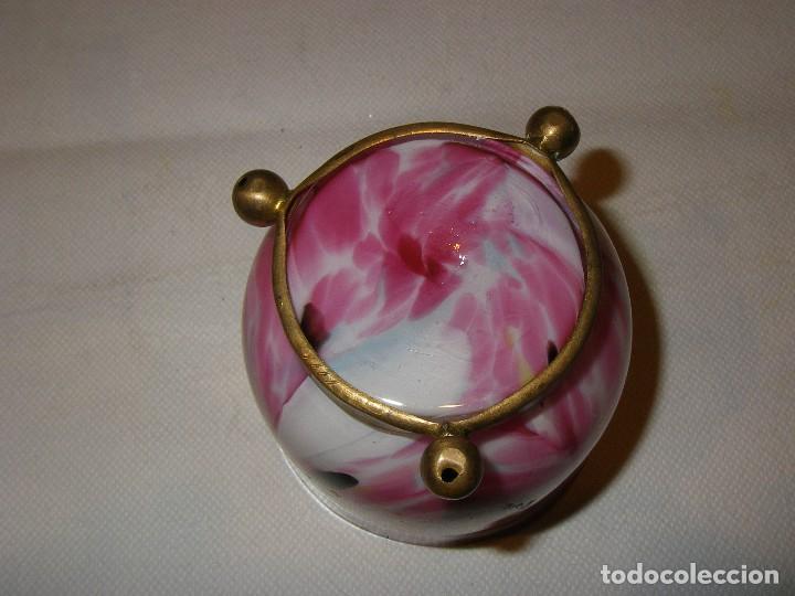 Antig&uuml;edades: Vaso de opalina, modernista. - Foto 4