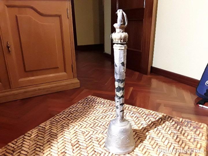 Antig&uuml;edades: Campana antigua &aacute;rabe - Foto 1