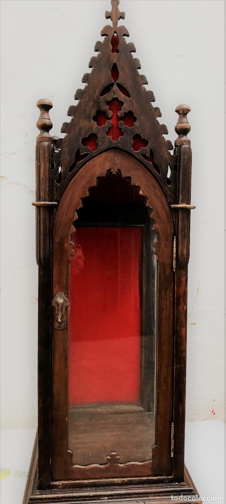 Antig&uuml;edades: Antigua Vitrina u Hornacina - Foto 1