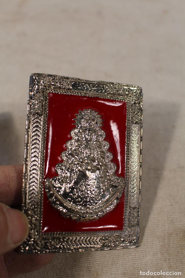 Antig&uuml;edades: cuadro con la virgen del rocio en metal con esmalte - Foto 3