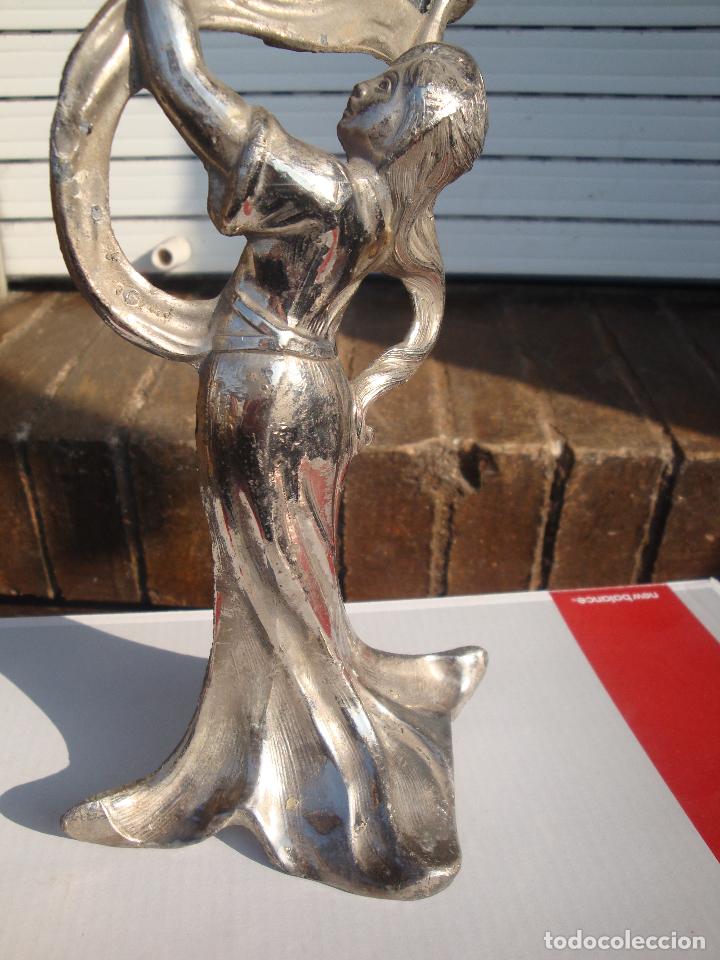 Antig&uuml;edades: FIGURA MODERNISTA - Foto 2