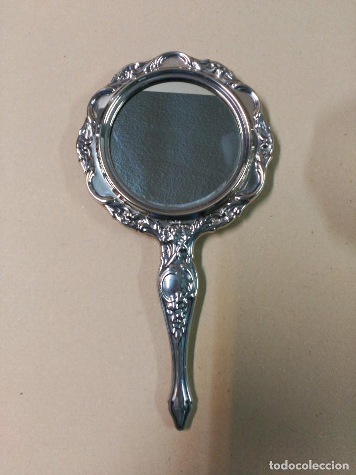 Antig&uuml;edades: JUEGO DE TOCADRO EN METAL PLATEADO - Foto 19