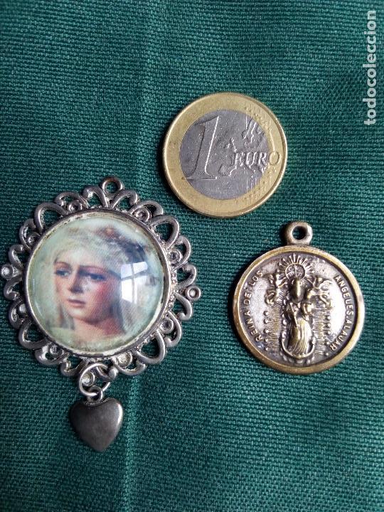 Antig&uuml;edades: Medallas del roc&iacute;o y alajar - Foto 3