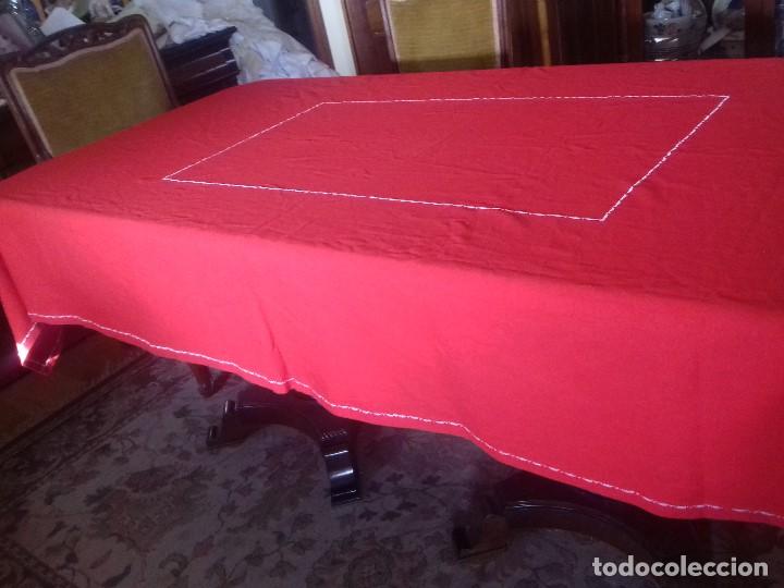 Antig&uuml;edades: SENCILLO Y GRANDE MANTEL ROJO. - Foto 6