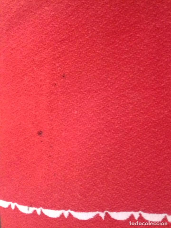 Antig&uuml;edades: SENCILLO Y GRANDE MANTEL ROJO. - Foto 10