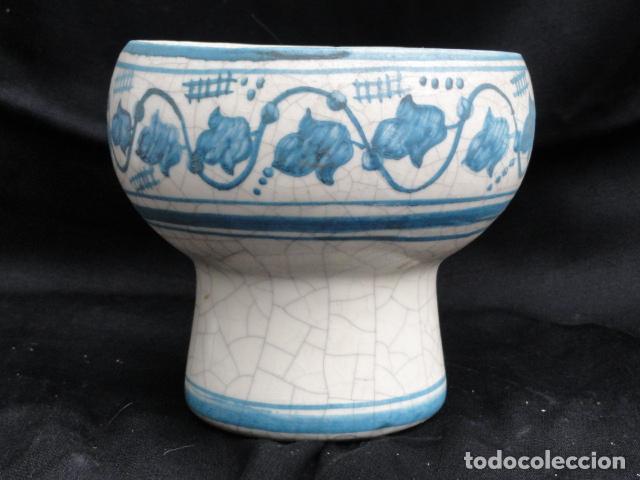 Antiguidades: CENTRO DE MESA FLORERO DE PORCELANA. BENLLOCH.