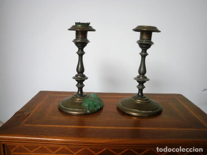 Antig&uuml;edades: Candeleros. - Foto 2
