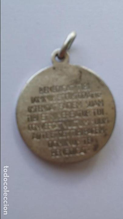 Antig&uuml;edades: Medalla de san francisco de asis de 2,5 cms de diametro - Foto 2