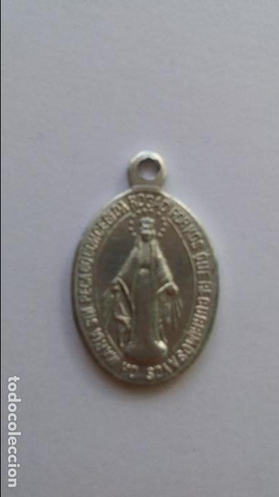 Antig&uuml;edades: Medalla de virgen inmaculada de 2,5 x 1,7 cms - Foto 1