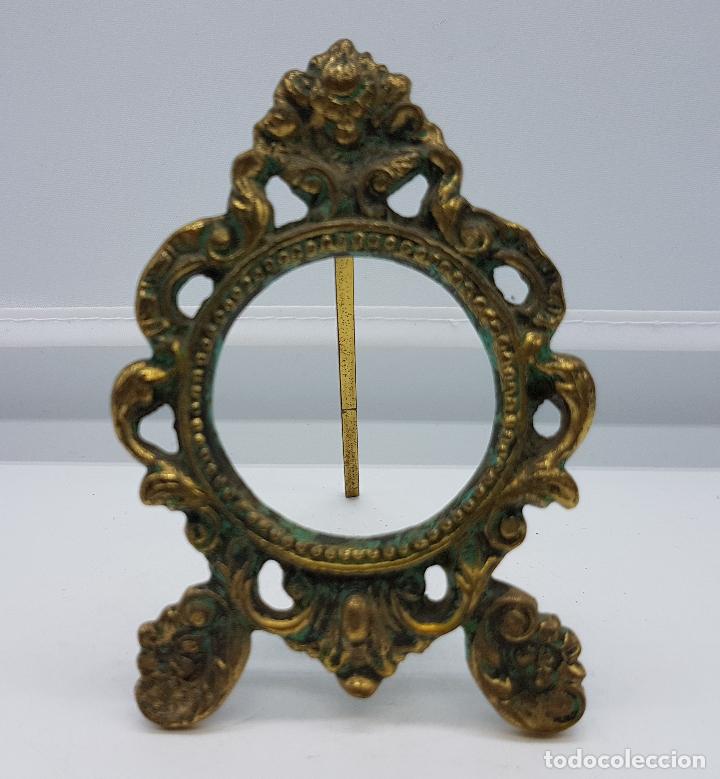 Antig&uuml;edades: Elegante marco antiguo en bronce de estilo rococ&oacute; - Foto 1