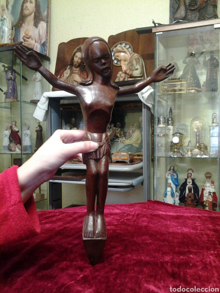 Antig&uuml;edades: Cristo en talla de Madera - Foto 1